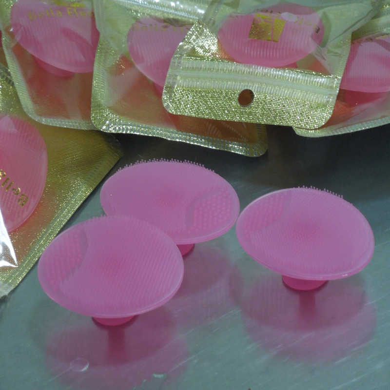 國產(chǎn)硅膠vs進口硅膠的區(qū)別 國產(chǎn)硅膠vs進口硅膠的區(qū)別